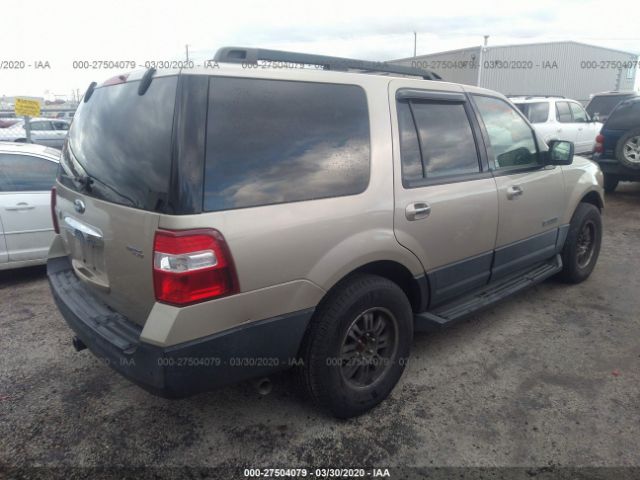 1FMFU16577LA88119 - 2007 FORD EXPEDITION XLT Gold photo 4