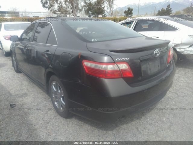 4T1BK46K68U070461 - 2008 TOYOTA CAMRY LE/XLE/SE Gray photo 3