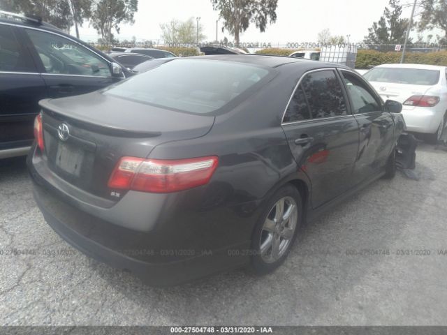 4T1BK46K68U070461 - 2008 TOYOTA CAMRY LE/XLE/SE Gray photo 4