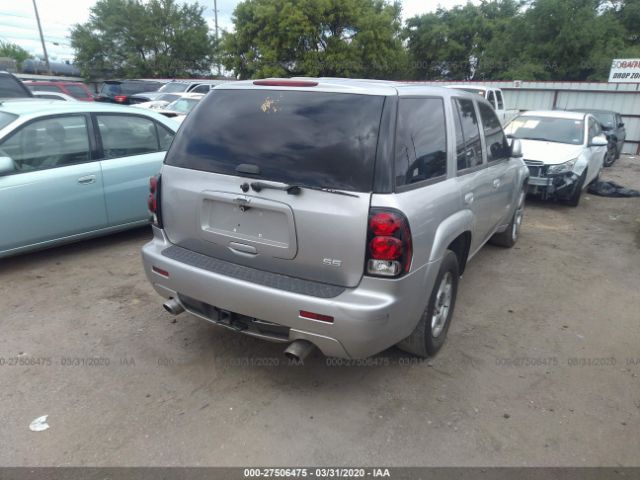 1GNET13H862324936 - 2006 CHEVROLET TRAILBLAZER SS Silver photo 4