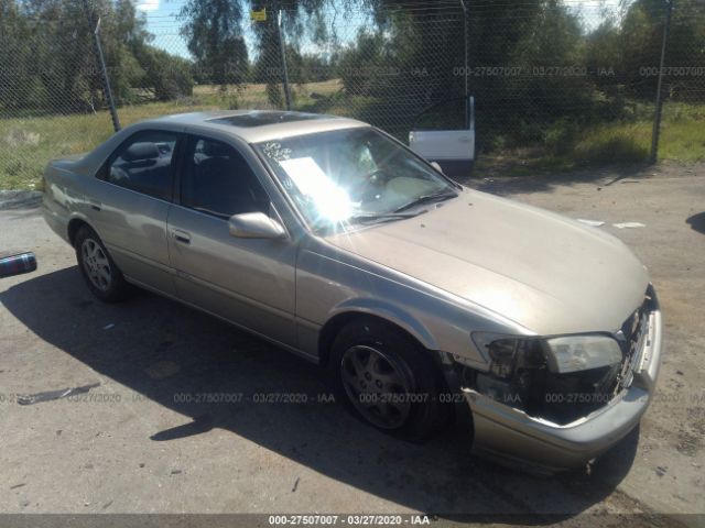 JT2BF28K2Y0285149 - 2000 TOYOTA CAMRY LE/XLE Bej foto 1