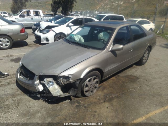 JT2BF28K2Y0285149 - 2000 TOYOTA CAMRY LE/XLE Bej foto 2