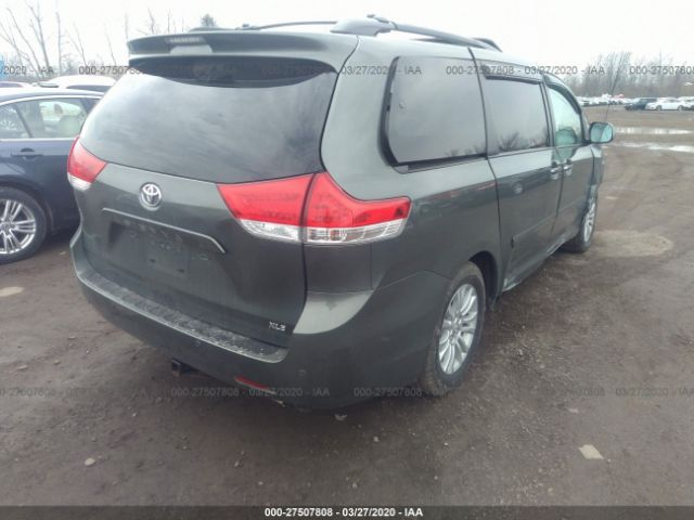 5TDYK3DC7DS351851 - 2013 TOYOTA SIENNA XLE/LIMITED Gray photo 4