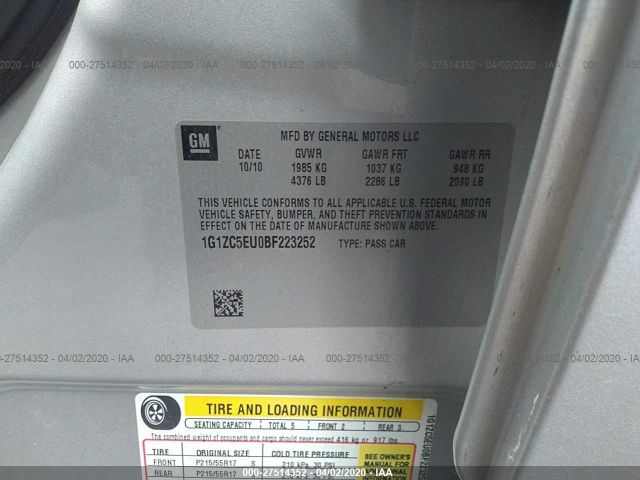 1G1ZC5EU0BF223252 - 2011 CHEVROLET MALIBU 1LT 银色 照片 9