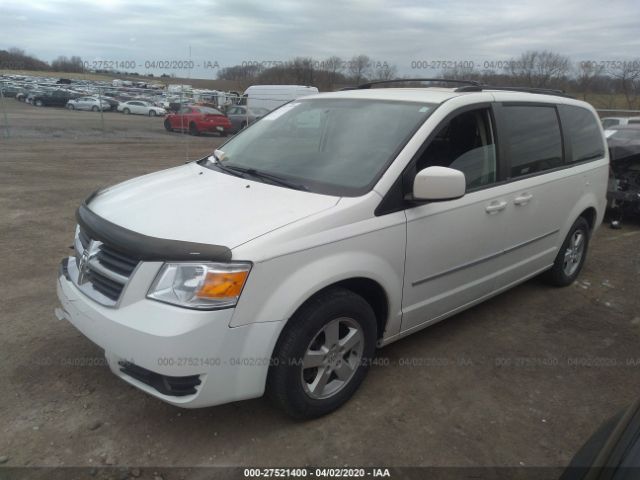 2D4RN5D16AR155154 - 2010 DODGE GRAND CARAVAN SXT White photo 2