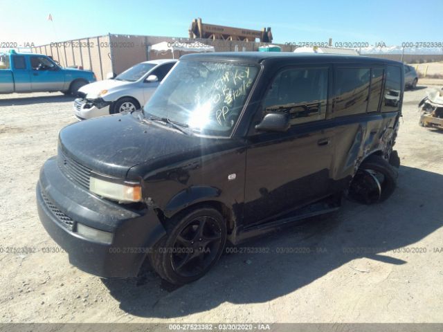 JTLKT324540157616 - 2004 TOYOTA SCION XB Black photo 2