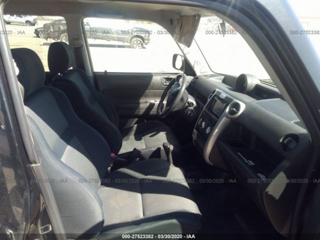 JTLKT324540157616 - 2004 TOYOTA SCION XB Black photo 5