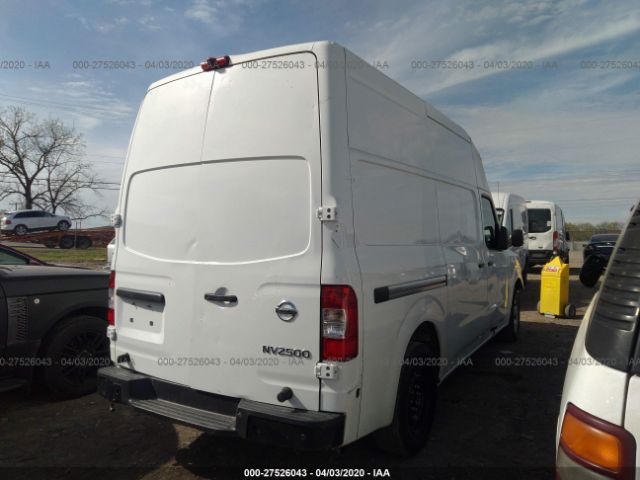 1N6BF0LYXHN812152 - 2017 NISSAN NV 2500 S/2500 SV/2500 SL White photo 4