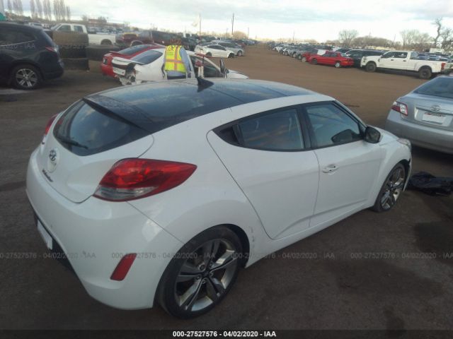 KMHTC6AD8CU031529 - 2012 HYUNDAI VELOSTER  White photo 4