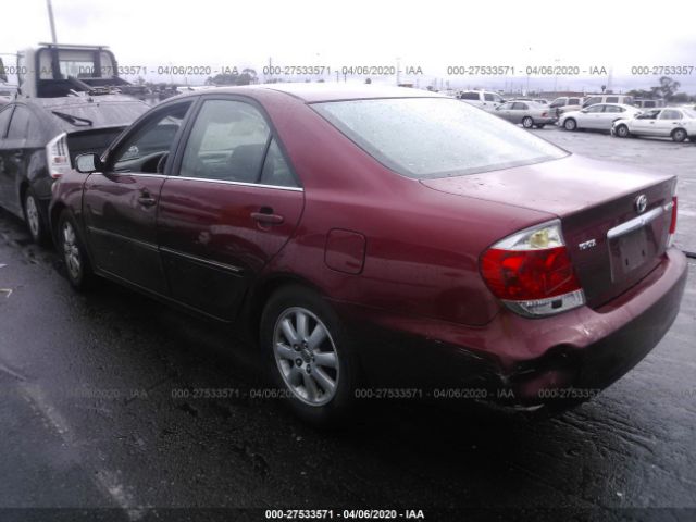 JTDBE32K120067669 - 2002 TOYOTA CAMRY LE/XLE/SE Red photo 3