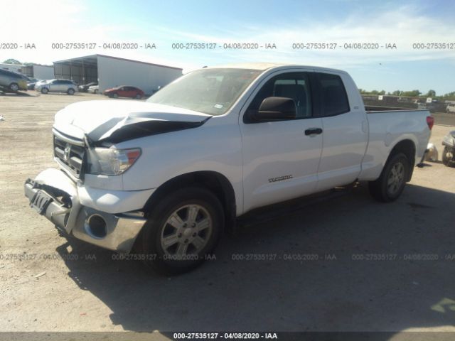 5TFRM5F17CX036398 - 2012 TOYOTA TUNDRA DOUBLE CAB SR5 White photo 2