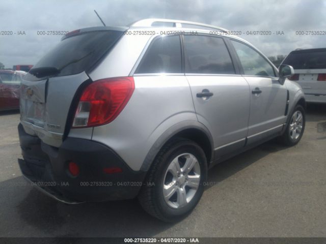 3GNAL2EKXES655792 - 2014 CHEVROLET CAPTIVA LS 银色 照片 4