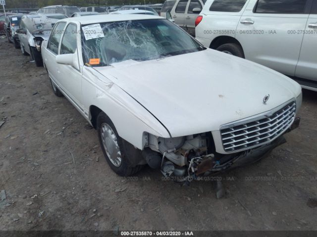 1G6KD54Y3XU776882 - 1999 CADILLAC DEVILLE  White photo 1