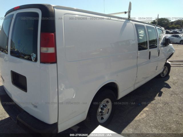 1GCWGGCA6D1125247 - 2013 CHEVROLET EXPRESS G2500  White photo 4