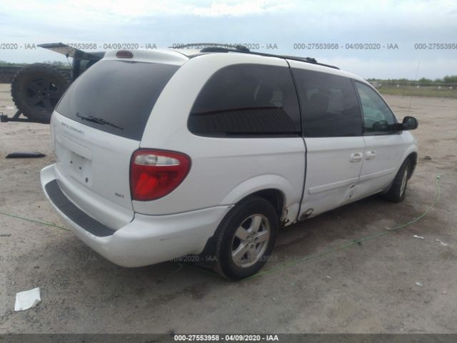 2D8GP44L06R904369 - 2006 DODGE GRAND CARAVAN SXT White photo 4