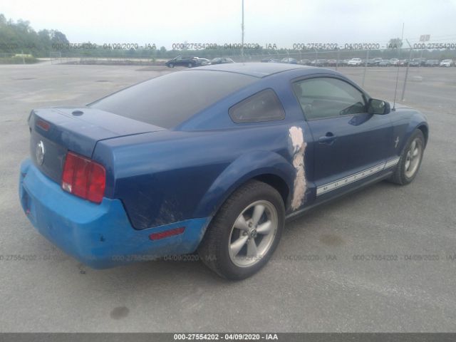 1ZVHT80N585135264 - 2008 FORD MUSTANG  Blue photo 4