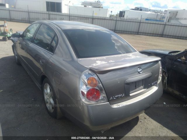 1N4BL11E62C273483 - 2002 NISSAN ALTIMA SE Gold photo 3