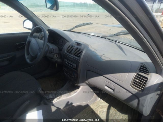 KMHCG45C72U389777 - 2002 HYUNDAI ACCENT GL Gray photo 5