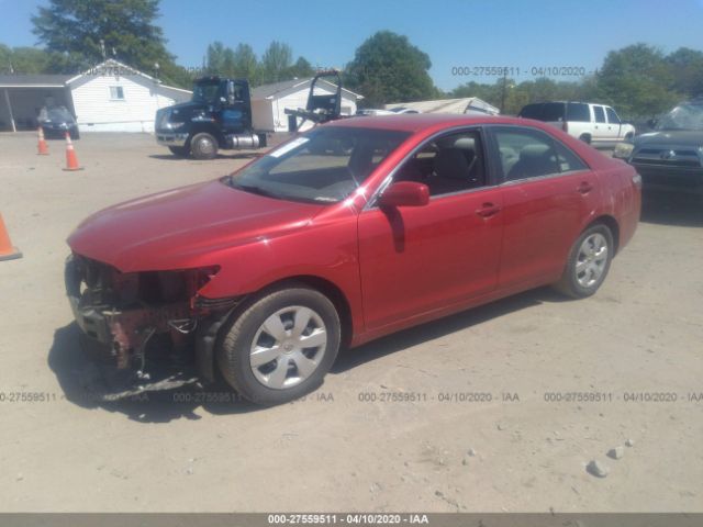 4T4BE46K89R117133 - 2009 TOYOTA CAMRY SE/LE/XLE Red photo 2