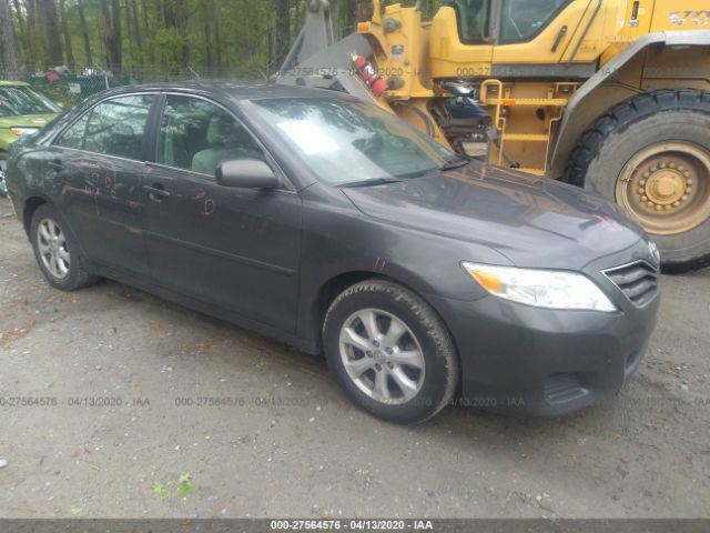 4T1BF3EK3BU615121 - 2011 TOYOTA CAMRY SE/LE/XLE Gray photo 1