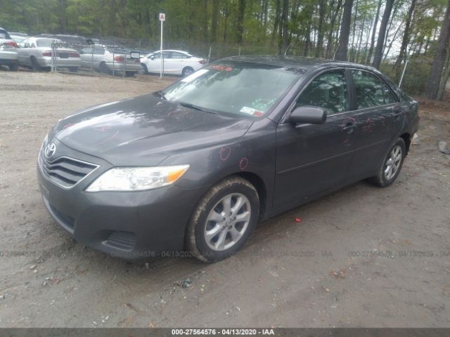 4T1BF3EK3BU615121 - 2011 TOYOTA CAMRY SE/LE/XLE Gray photo 2