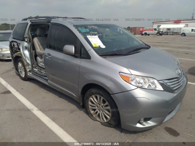 5TDYK3DCXGS752119 - 2016 TOYOTA SIENNA XLE/LIMITED Silver photo 1