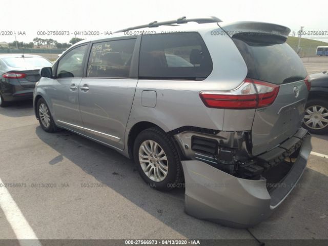 5TDYK3DCXGS752119 - 2016 TOYOTA SIENNA XLE/LIMITED Silver photo 3