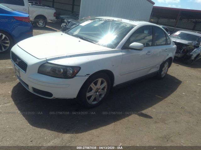 YV1MS382262219455 - 2006 VOLVO S40 2.4I White photo 2