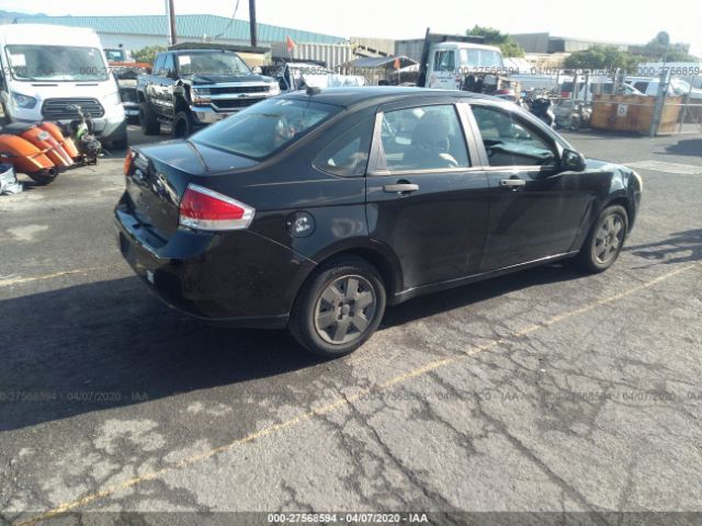 1FAHP34N78W235046 - 2008 FORD FOCUS S/SE Black photo 4