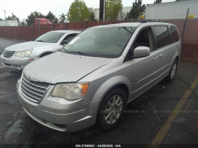 2A8HR54P28R843544 - 2008 CHRYSLER TOWN & COUNTRY TOURING Silver photo 2