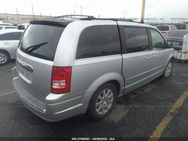2A8HR54P28R843544 - 2008 CHRYSLER TOWN & COUNTRY TOURING Silver photo 4
