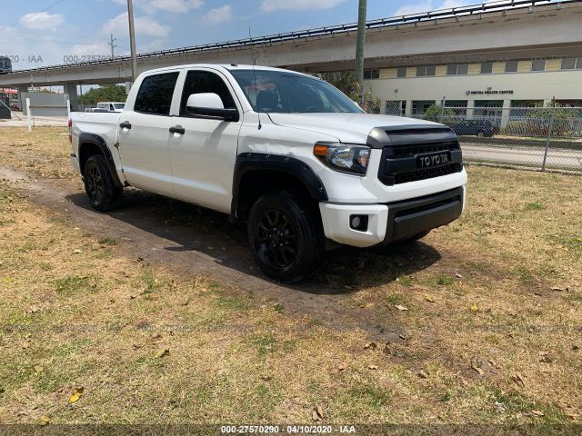 5TFDW5F16GX543481 - 2016 TOYOTA TUNDRA CREWMAX SR5/TRD PRO White photo 1