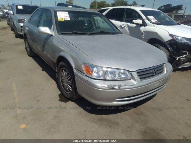 JT2BG22K310570289 - 2001 TOYOTA CAMRY CE/LE/XLE Silver photo 1