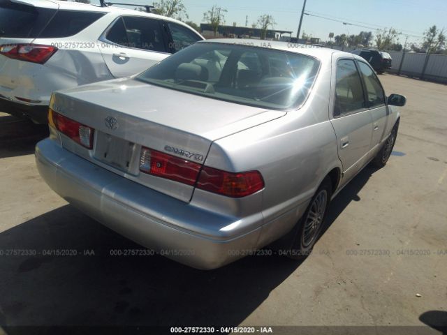 JT2BG22K310570289 - 2001 TOYOTA CAMRY CE/LE/XLE Silver photo 4