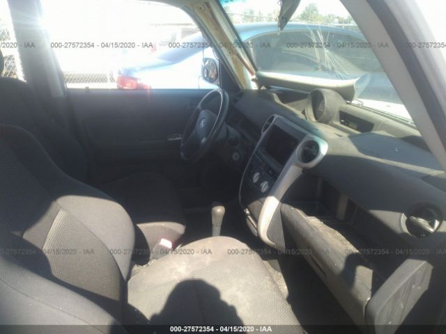 JTLKT334154029401 - 2005 TOYOTA SCION XB 白色 照片 5