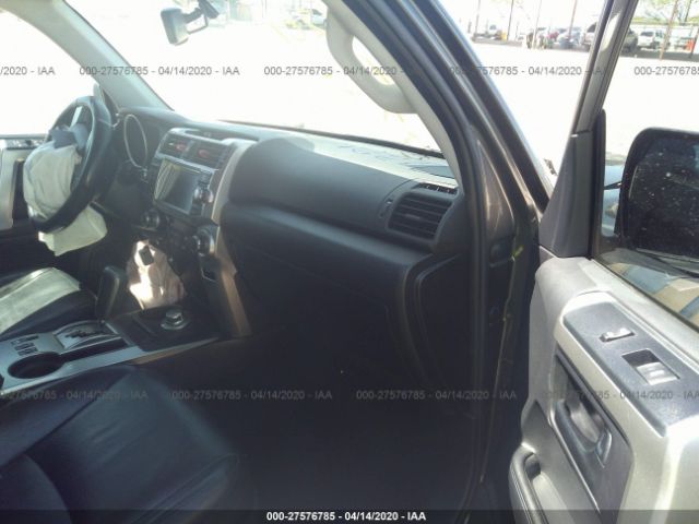 JTEBU5JRXC5103145 - 2012 TOYOTA 4RUNNER SR5/LIMITED/TRAIL Gray photo 5