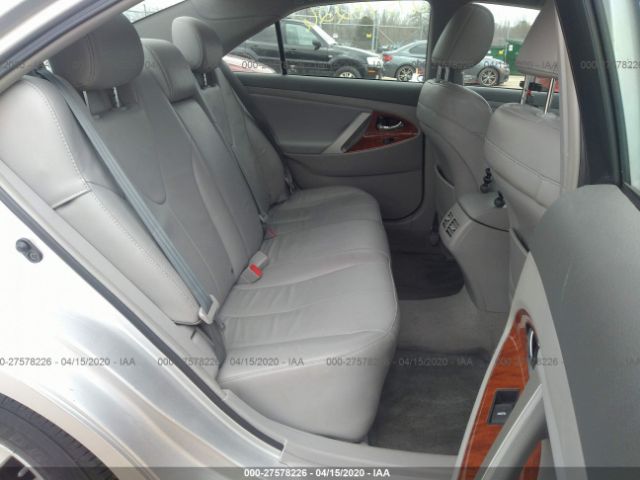 4T4BF3EK2BR103002 - 2011 TOYOTA CAMRY SE/LE/XLE Silver photo 8