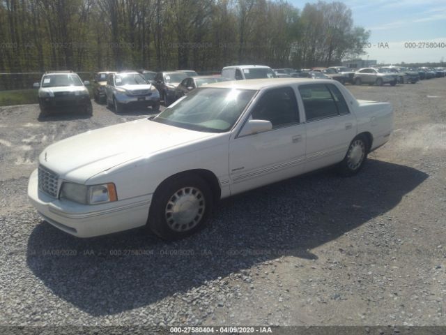 1G6KD54Y3WU701601 - 1998 CADILLAC DEVILLE  White photo 2