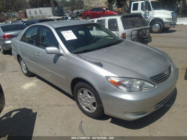 4T1BF32K82U027543 - 2002 TOYOTA CAMRY LE/XLE/SE Silver photo 1