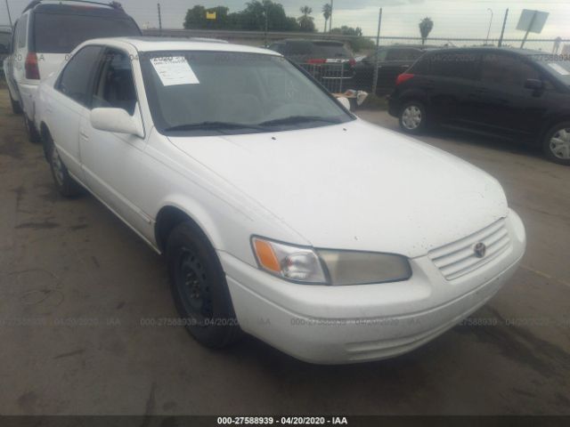 4T1BG28K3WU192078 - 1998 TOYOTA CAMRY CE/LE/XLE 白色 照片 1