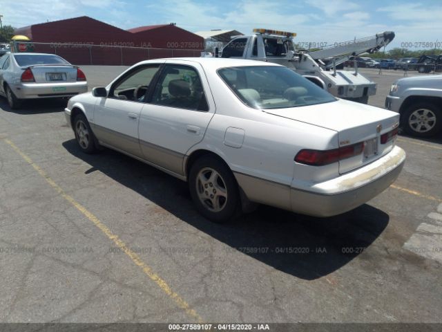 JT2BF22K6W0113423 - 1998 TOYOTA CAMRY CE/LE/XLE 白色 照片 3