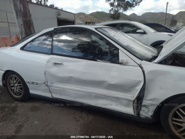 JH4DC4457YS009833 - 2000 ACURA INTEGRA LS White photo 6