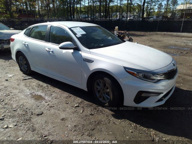 5XXGT4L34KG338912 - 2019 KIA OPTIMA LX/S White photo 1