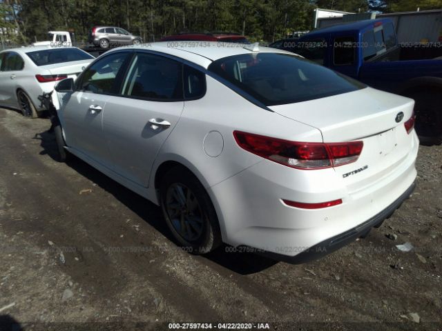 5XXGT4L34KG338912 - 2019 KIA OPTIMA LX/S White photo 3