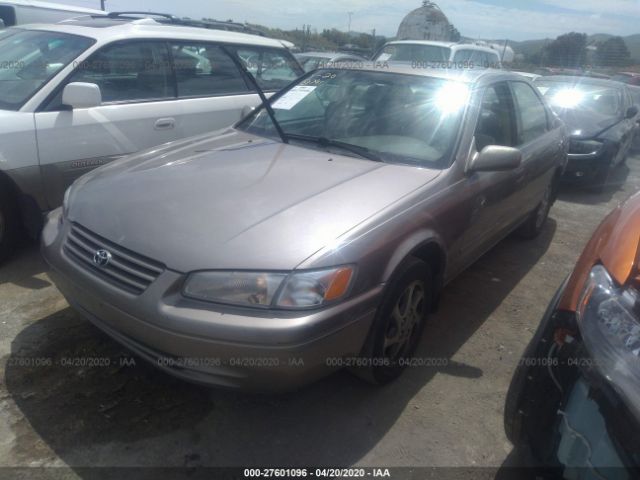 4T1BF28KXXU929698 - 1999 TOYOTA CAMRY LE/XLE Bej foto 2