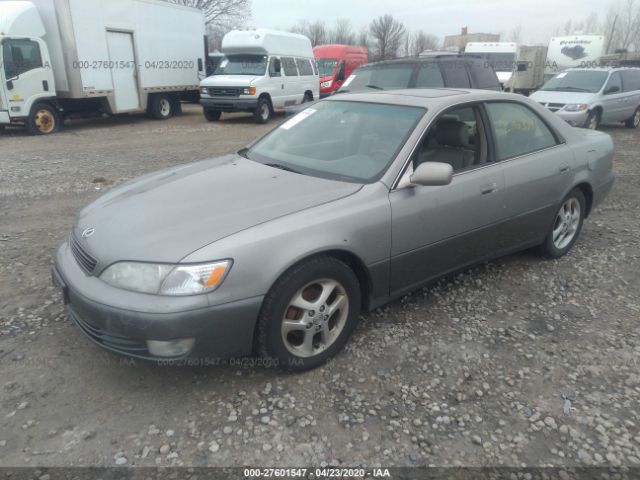 JT8BF28GX15106625 - 2001 LEXUS ES 300 Silver photo 2