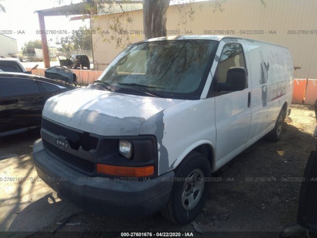 1GCFG15X951160381 - 2005 CHEVROLET EXPRESS G1500  White photo 2