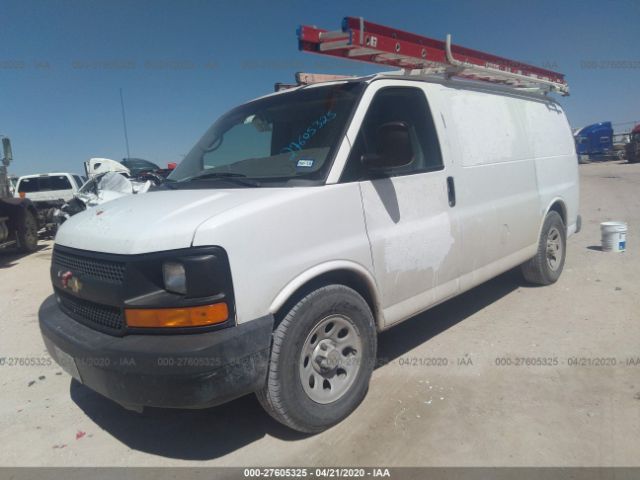 1GCSGAFX6D1176937 - 2013 CHEVROLET EXPRESS G1500  White photo 2