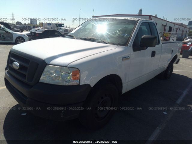 1FTRF12285NA81446 - 2005 FORD F150  White photo 2