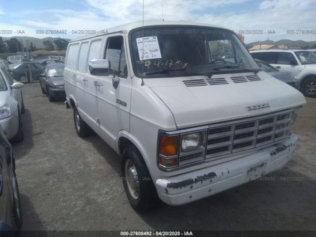 2B7HB21X9NK143927 - 1992 DODGE RAM VAN B250 White photo 1